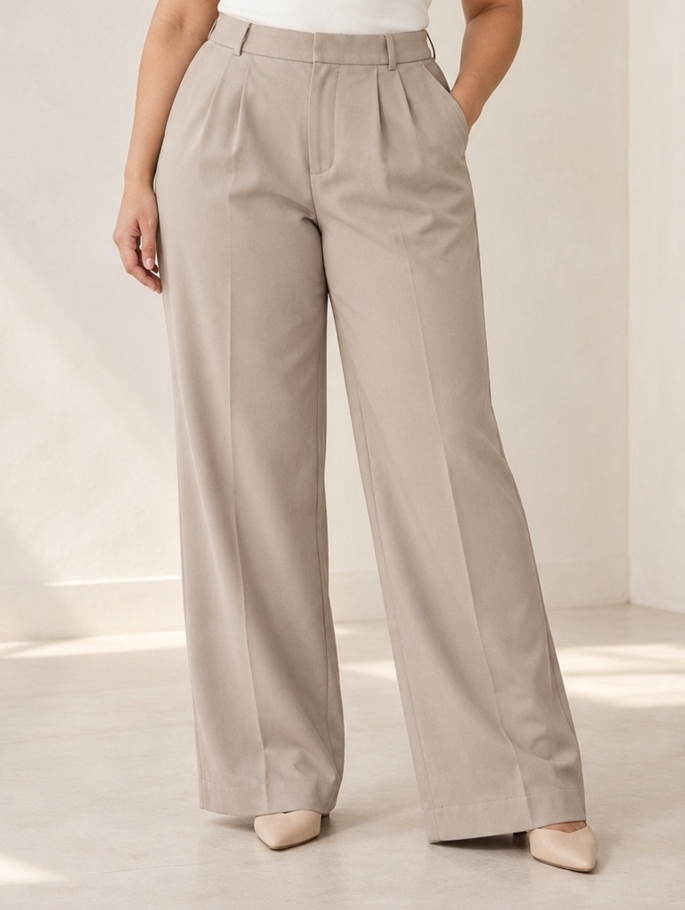 Abercrombie & Fitch Sloane Taupe Pleated Wide Leg Pants 14 Long / 32